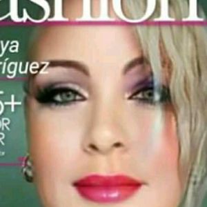 Meet your Posher, Erenya